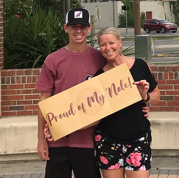 Meet your Posher, Kelli - Picture 1 of 1